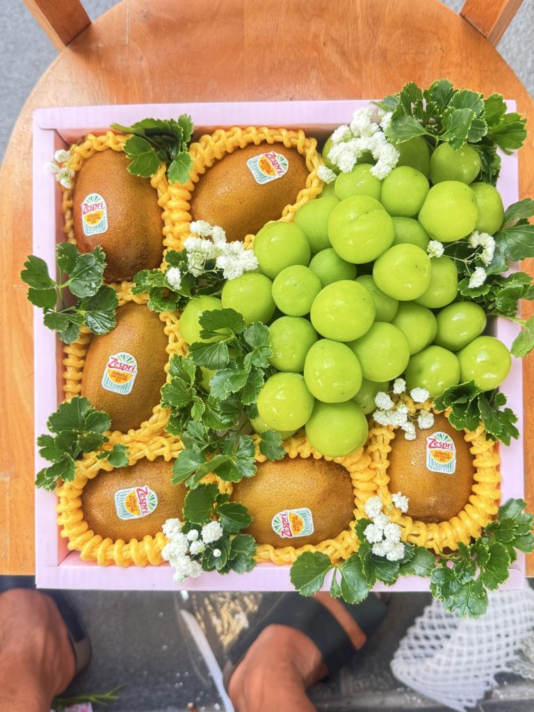 Hộp Quà Trái Cây Kiwi Vàng Nho Xanh GF581